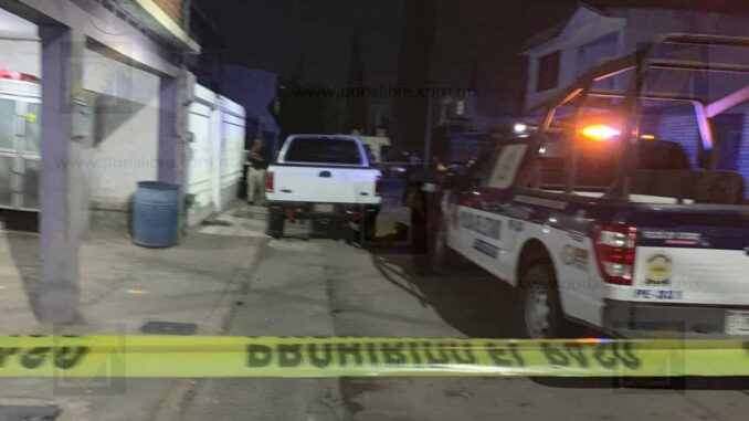 Disparos dañan dos vehículos en la colonia Francisco Villa