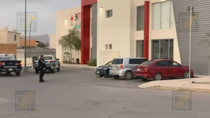 Hombre de 50 años resulta herido por arma de fuego en Alamedas Oriente