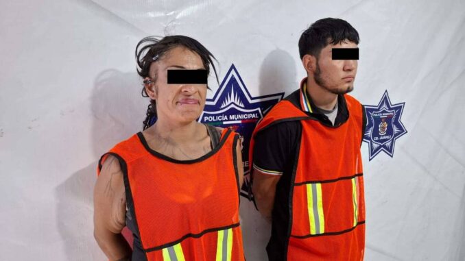 Arrestan a pareja por conducir vehículo robado en Valle del Marqués