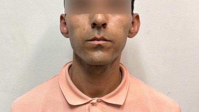 Detiene la AEI a dos masculinos por posesión de vehículo con reporte de robo