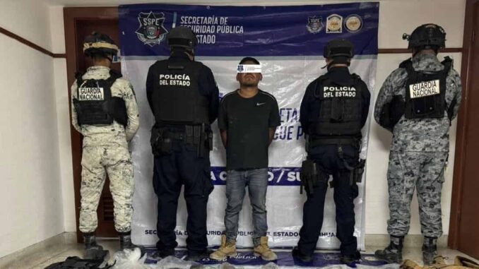 Capturan a sujeto armado y arsenal en el municipio de Ojinaga