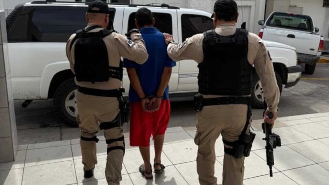 Aseguran dos mil 300 dosis de droga y detienen a 13 personas