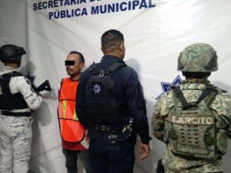 Detienen a hombre con orden de aprehensión