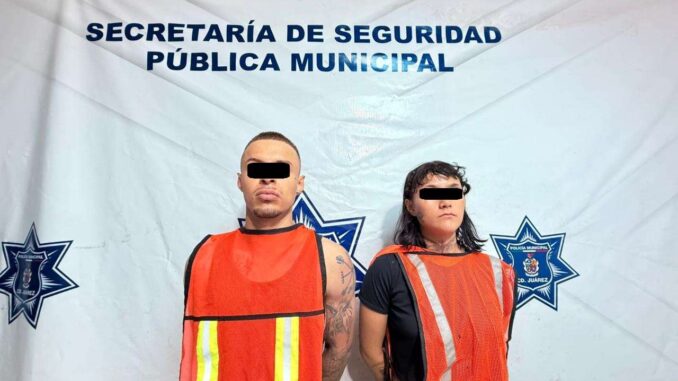 Arrestan a pareja con vehículo robado y marihuana