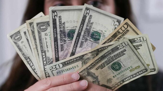 Remesas se desploman 16.2 % en junio, informa Banxico