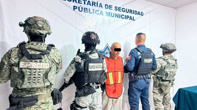 Lo arrestan conduciendo motocicleta robada