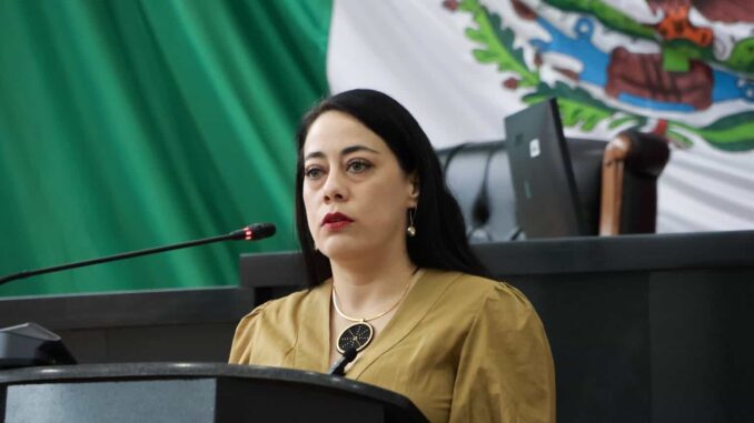 “Ninguna mujer debe vivir con miedo”: Llama América Aguilar a tipificar el acecho