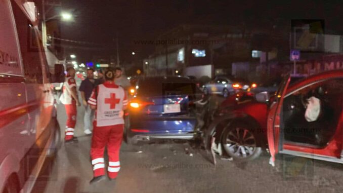 Carambola en avenida Independencia deja a tres menores lesionados