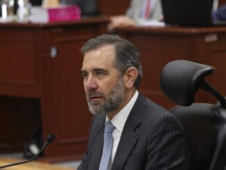 SCJN ampara a Lorenzo Córdova; SEP deberá eliminar su imagen de libros de texto