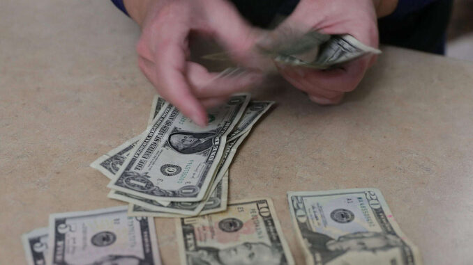 Remesas a México caerían un 5.8% en 2025 por falta de migrantes en EE.UU.