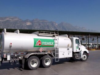 Pemex gastará casi mil 600 millones de dólares para combatir mercado ilícito de combustibles