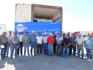 Entregan 33 toneladas de maíz rolado a porcicultores y ganaderos de Camargo