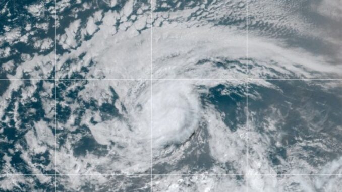 Surge la tormenta tropical ‘Erin’ con posibilidad de ser huracán; ¿impactará México?
