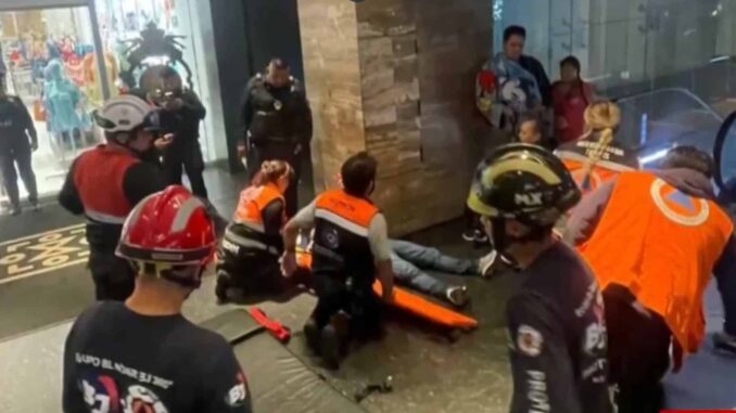 Suspenden actividades en Plaza Mitikah tras desplome de elevador