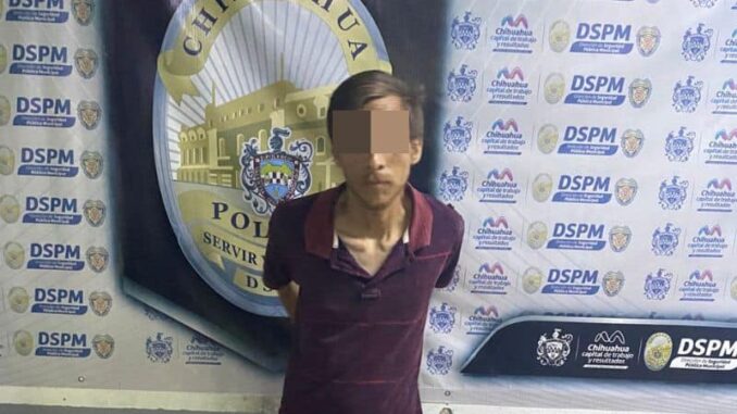 Detienen a sujeto por daños en farmacia de Nueva España y Fuentes Mares