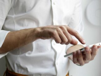 ¿Cómo saber si alguien está espiando tu celular?