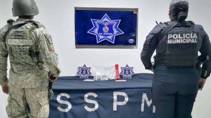 Arrestan a un adolescente con marihuana y cocaína