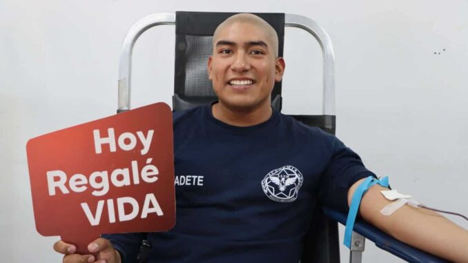Donan sangre cadetes de la Academia Municipal de Policía