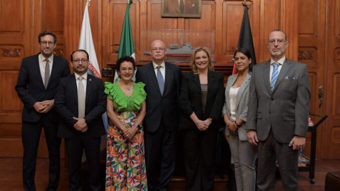 Maru Campos recibe a Clemens Von Goetze, embajador de Alemania en México