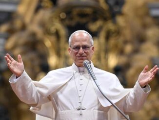 Migrantes son mensajeros de esperanzas en mundo de guerras e injusticias: Leon XIV