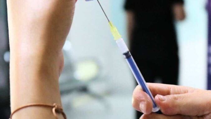 Invita Municipio a comunidad en general a completar su esquema de vacunación en el IMPE