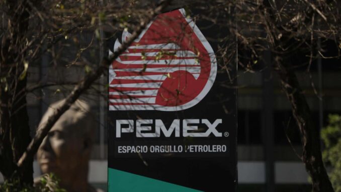 La agencia Fitch coloca a Pemex en observación positiva tras anuncio de apoyo financiero