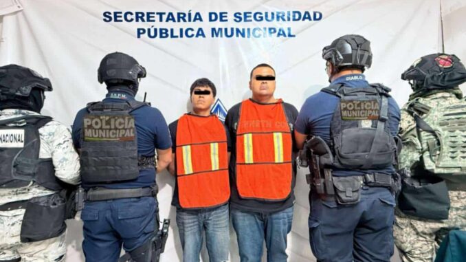 Arrestan a dos con pistola calibre 9 milímetros