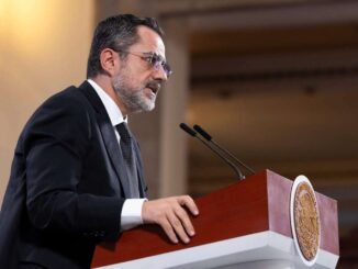 Profeco evita hablar de morenistas que pidieron no sancionar a gasolineras y hoteles ‘fifís’