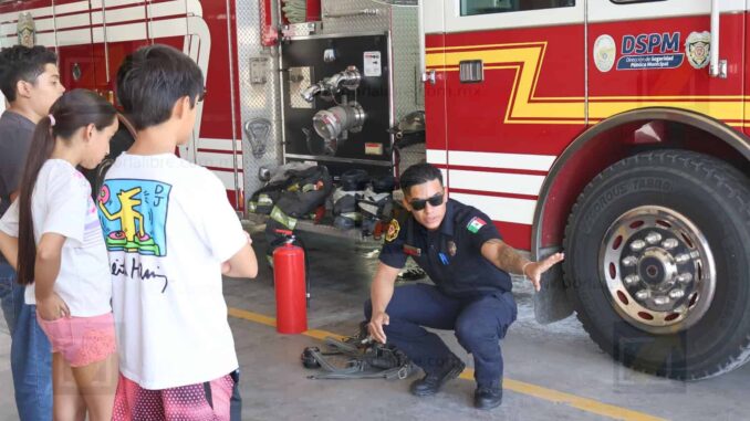¿Niñas y niños solos en casa por vacaciones? Bomberos te ayuda a prevenir accidentes con fuego