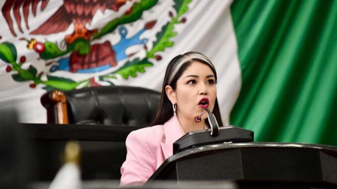 ”Sheinbaum puede hablar de logros y de avances, pero mientras falten medicamentos y siga rodeada de corruptos y delincuentes NO HAY NADA QUE FESTEJAR”: Nancy Frías