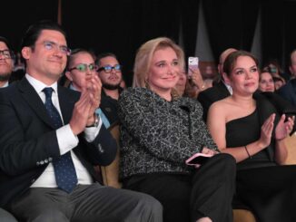 Maru Campos acompaña presentación del 4to Informe de Gobierno del alcalde de Chihuahua