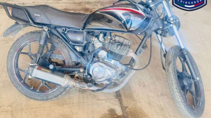 Recupera AEI motocicleta robada en Parral