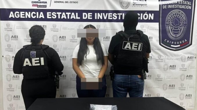 Arresta COE a mujer con más de 100 dosis de cocaína en polvo y piedra
