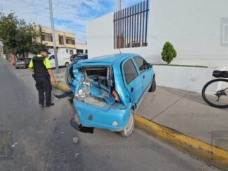 Carambola de tres en el canal norte deja caos vial y un conductor herido