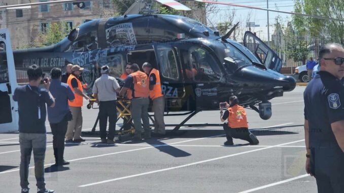 Trasladan en helicóptero a dos policías heridos en accidente en Guadalupe y Calvo