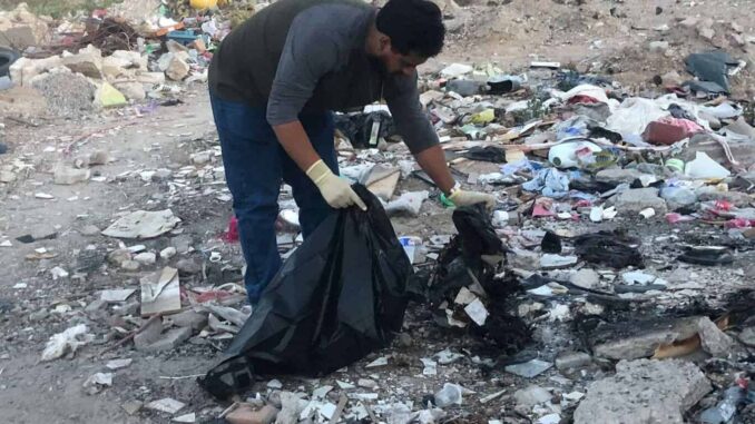 Detienen a mujer por prender fuego a un perro en un lote baldío