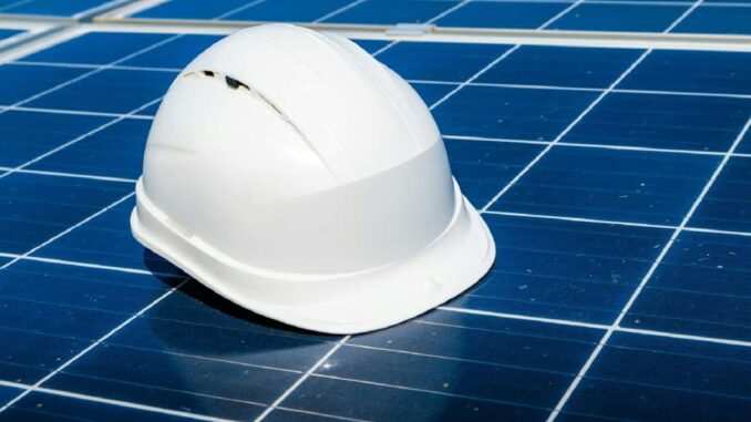 Así puedes conseguir un panel solar gratis en tu hogar