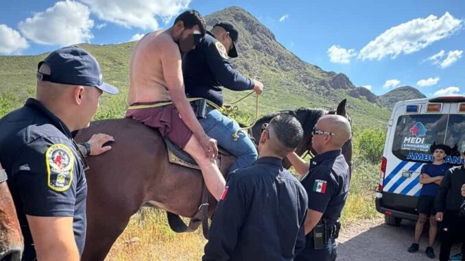 Elementos de la Policía Montada rescata a joven en el Cerro Grande