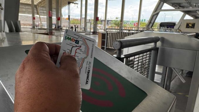 Invita OTV a usar la tarjeta del sistema Bowí y evitar pagos en efectivo