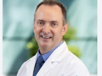 Médico mexicano evita tragedia en el vuelo 421 Miami-CDMX