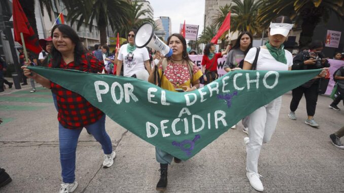 la lucha feminista por el aborto persiste en México