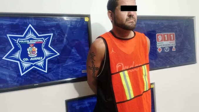 Detienen a narcomenudista por colocar mantas con amenazas