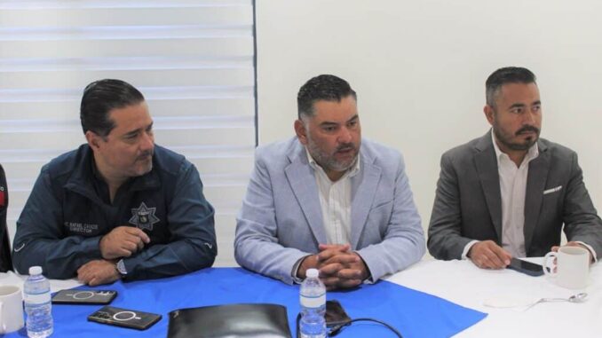 Sostiene Fiscal Zona Occidente reunión con miembros de Canaco