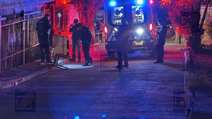 Mujer sufre ataque armado en su domicilio