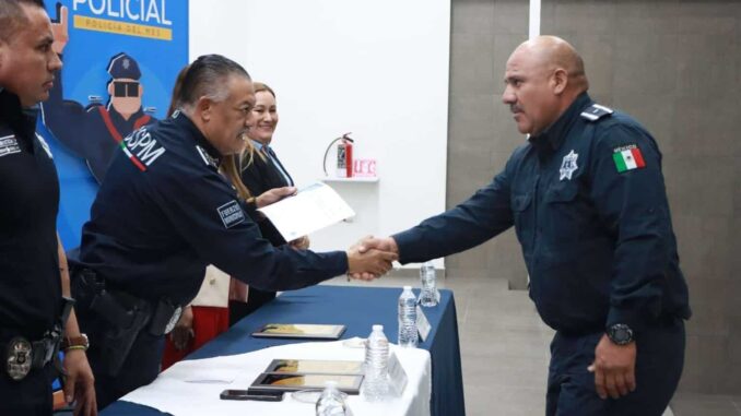 Reconocen a 60 agentes como Policía del Mes de agosto