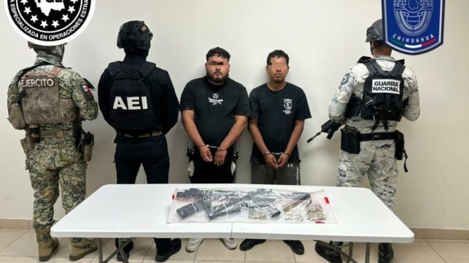 Arrestan en operativo conjunto a dos hombres con armas de fuego y explosivos en Ciudad Juárez