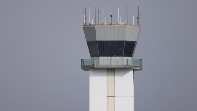 El cierre del Gobierno federal amenaza con paralizar el tráfico aéreo de EE.UU., como en 2019