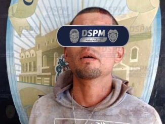 Asegura policía municipal pick up con reporte de robo y detiene a conductor