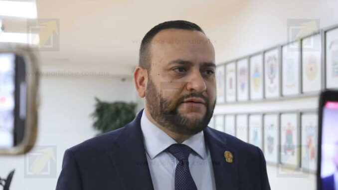 “Morena deja indefenso al pueblo y plancha camino a dictadora con reforma al amparo”: Arturo Medina