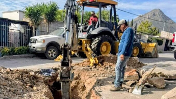 Rehabilita JMAS Chihuahua líneas de agua potable en la colonia Cumbres del Sur